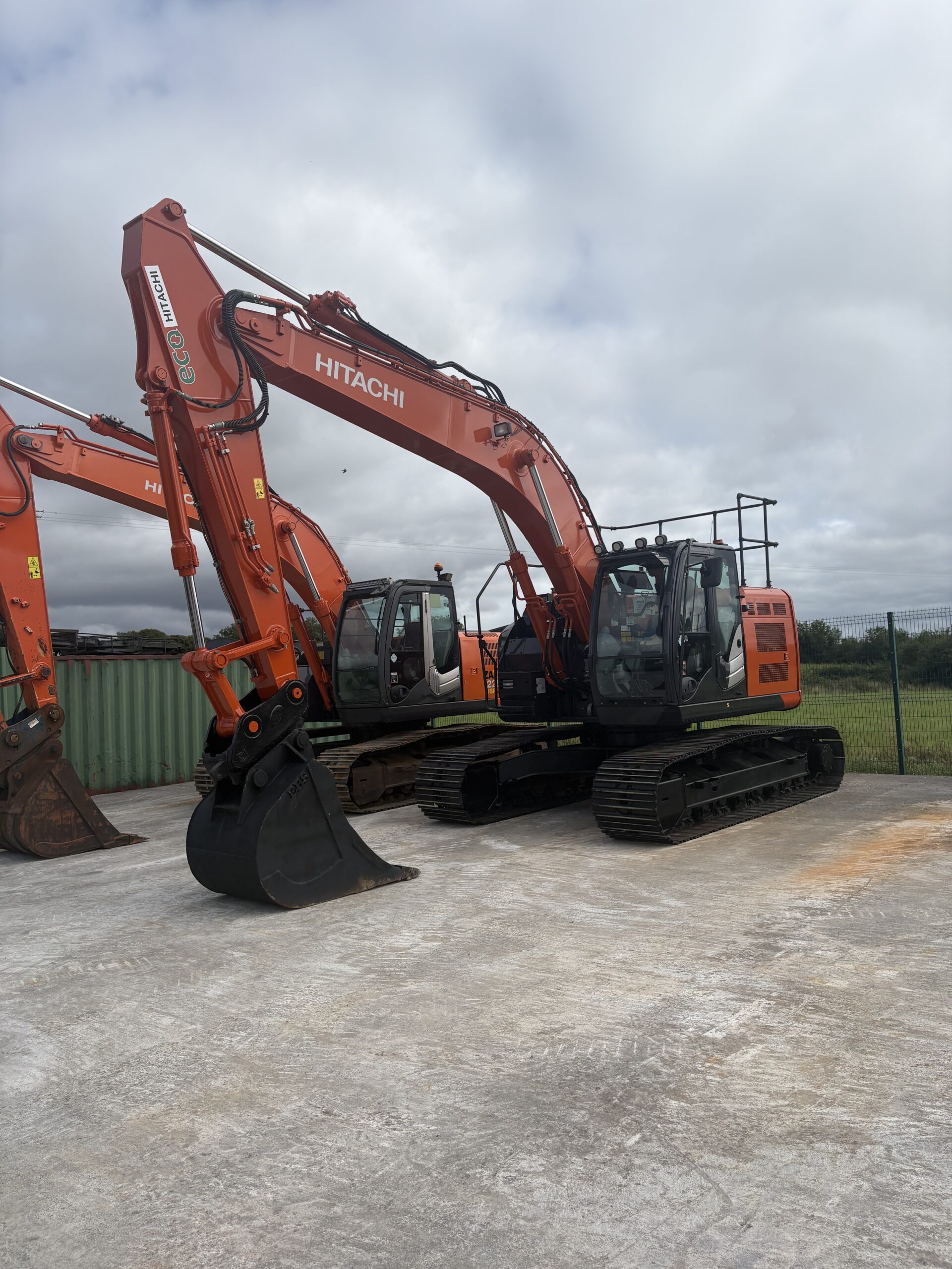 HITACHI ZX225-6 – Gaynor Plant Sales