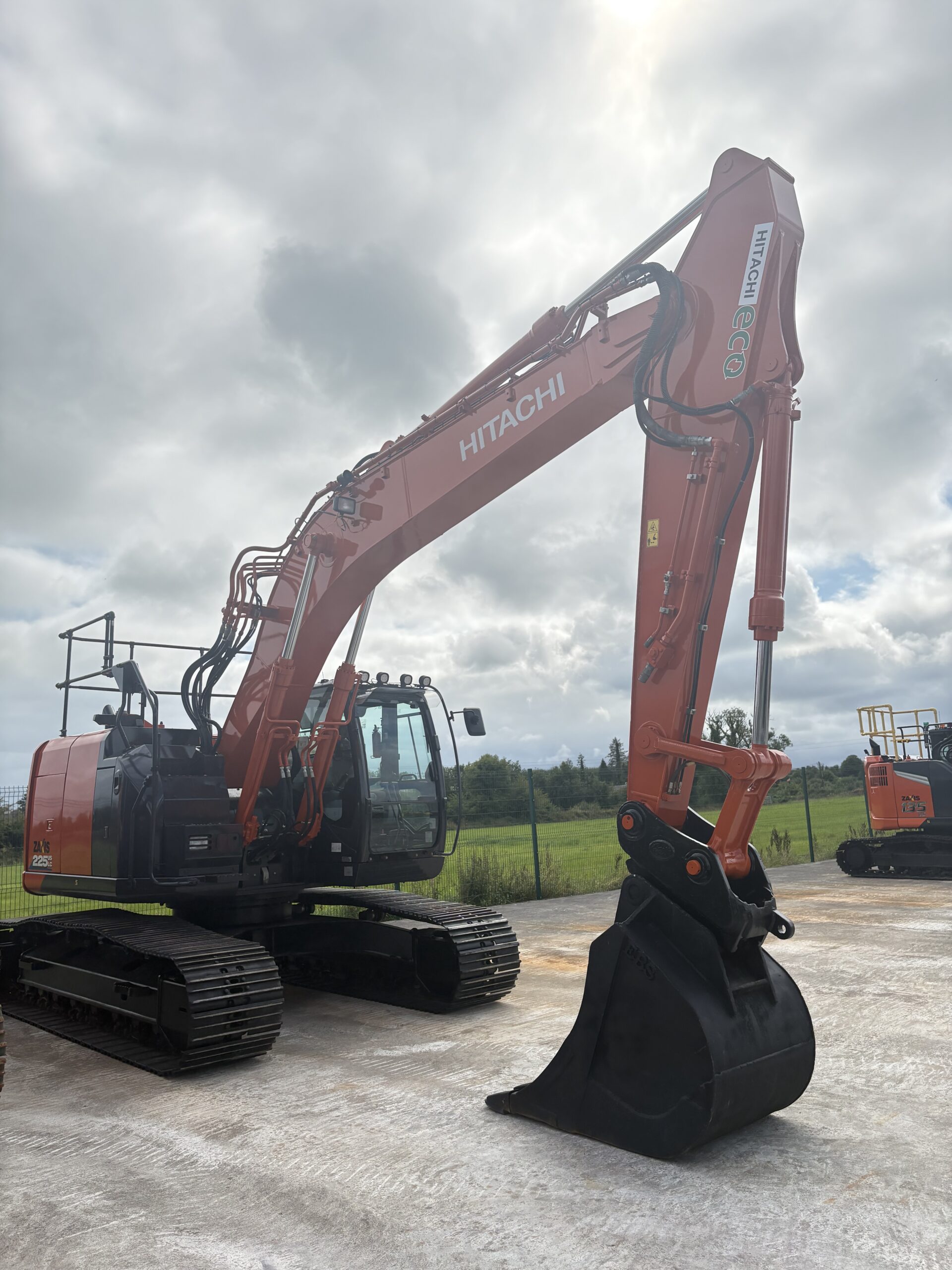 HITACHI ZX225-6 – Gaynor Plant Sales